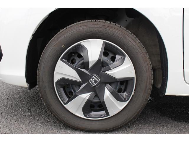 フィットハイブリッド Ｆ　純正ナビ／衝突軽減ブレーキ／レーンキープ／４ＷＤ／ＥＴＣ／Ｂｌｕｔｏｏｔｈ接続可能／クルーズコントロール／スマートキー（22枚目）