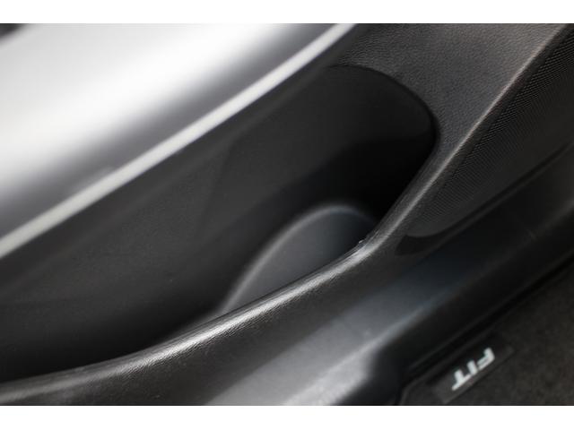 フィットハイブリッド Ｆ　純正ナビ／衝突軽減ブレーキ／レーンキープ／４ＷＤ／ＥＴＣ／Ｂｌｕｔｏｏｔｈ接続可能／クルーズコントロール／スマートキー（68枚目）