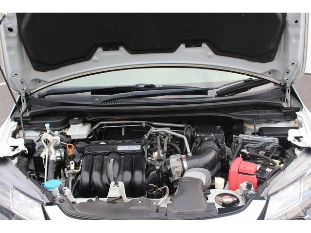 フィットハイブリッド Ｆ　純正ナビ／衝突軽減ブレーキ／レーンキープ／４ＷＤ／ＥＴＣ／Ｂｌｕｔｏｏｔｈ接続可能／クルーズコントロール／スマートキー（72枚目）