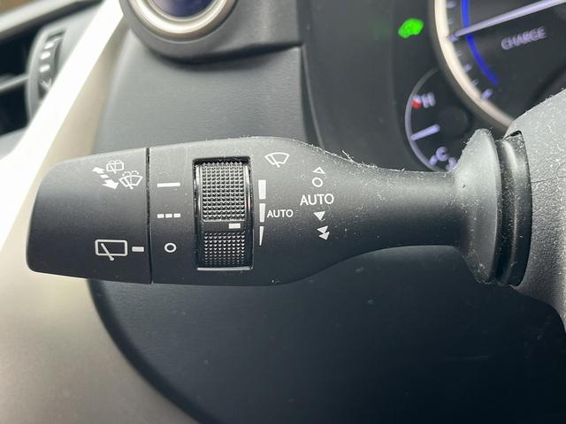 ＮＸ ＮＸ３００ｈ　バージョンＬ　赤革シート／純正ナビ／地デジ／全周囲カメラ／衝突軽減／小／レーダークルーズ／温熱シート／ＬＥＤ／パワーシート／連動リゲート／（53枚目）