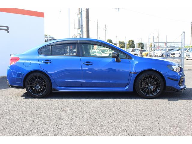 ＷＲＸ Ｓ４ ＳＴＩスポーツアイサイト　ワンオーナー／ＳＴＩフルエアロ／アイサイト／純正ナビ／地デジ／バックカメラ／２．０ＥＴＣ／ハーフレザーパワーシート／シートヒーター／スマートキー／プッシュスタート／ＬＥＤヘッドライト／（5枚目）