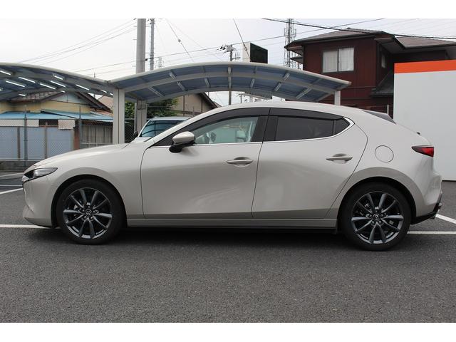 ＭＡＺＤＡ３ファストバック ２０Ｓプロアクティブ　ツーリングセレクション　ＢＯＳＥサウンド／純正ナビ／地デジ／３６０度カメラ／衝突軽減／ＥＴＣ／ＬＥＤ／レーダークルーズ／（10枚目）