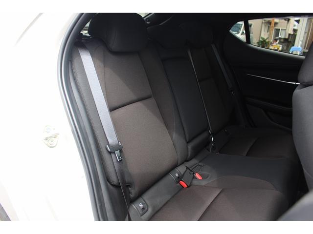 ＭＡＺＤＡ３ファストバック ２０Ｓプロアクティブ　ツーリングセレクション　ＢＯＳＥサウンド／純正ナビ／地デジ／３６０度カメラ／衝突軽減／ＥＴＣ／ＬＥＤ／レーダークルーズ／（17枚目）