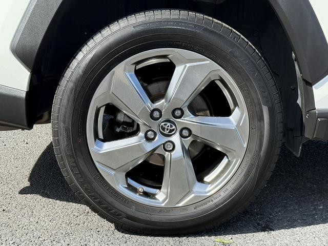 RAV4 ハイブリッドG 純正ナビ/地デジ/バックカメラ/パワーバックドア/シートーヒーター/パワーシート/LEDヘッドライト/衝突軽減ブレーキ/レーダークーズコントロール/スマートキー/プッシュスタート/ETC/(25枚目)
