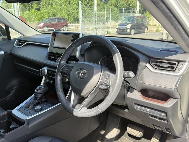 RAV4 ハイブリッドG 純正ナビ/地デジ/バックカメラ/パワーバックドア/シートーヒーター/パワーシート/LEDヘッドライト/衝突軽減ブレーキ/レーダークーズコントロール/スマートキー/プッシュスタート/ETC/(35枚目)