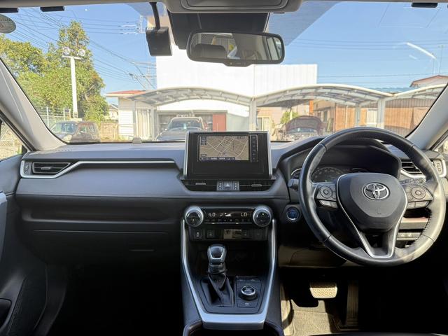 RAV4 ハイブリッドG 純正ナビ/地デジ/バックカメラ/パワーバックドア/シートーヒーター/パワーシート/LEDヘッドライト/衝突軽減ブレーキ/レーダークーズコントロール/スマートキー/プッシュスタート/ETC/(43枚目)