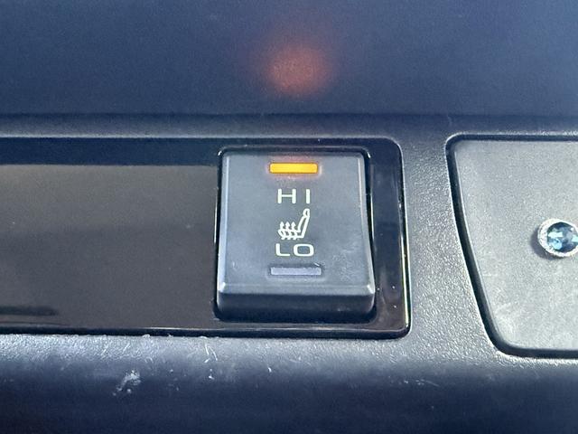 RAV4 ハイブリッドG 純正ナビ/地デジ/バックカメラ/パワーバックドア/シートーヒーター/パワーシート/LEDヘッドライト/衝突軽減ブレーキ/レーダークーズコントロール/スマートキー/プッシュスタート/ETC/(46枚目)