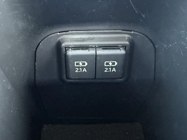 RAV4 ハイブリッドG 純正ナビ/地デジ/バックカメラ/パワーバックドア/シートーヒーター/パワーシート/LEDヘッドライト/衝突軽減ブレーキ/レーダークーズコントロール/スマートキー/プッシュスタート/ETC/(63枚目)