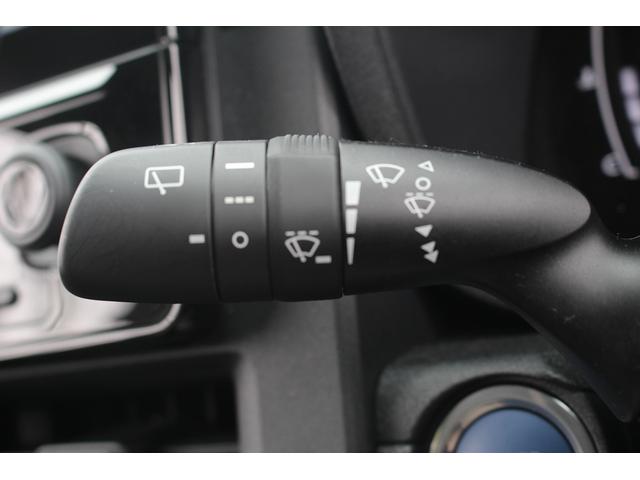 シエンタ ハイブリッドZ 両側電動/純正ナビ/地デジ/バックカメラ/LED/シートヒーター/ステアリングヒーター/パーキングアシスト/ステアリングリモコン/プッシュスタート/スマートキー/(39枚目)