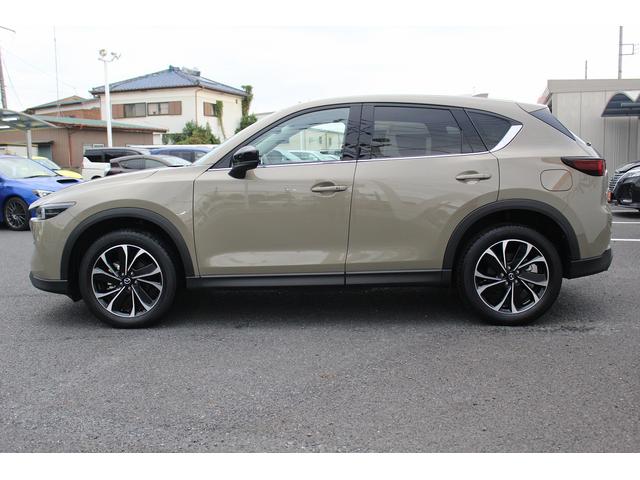 ＣＸ－５ ＸＤ　Ｌパッケージ　ＢＯＳＥサウンド／純正ナビ／地デジ／全周囲カメラ／電動Ｒゲート／レーダークルーズコントロール／シートヒーター／ＬＥＤヘッドライト／スマートキー／プッシュスタート（14枚目）