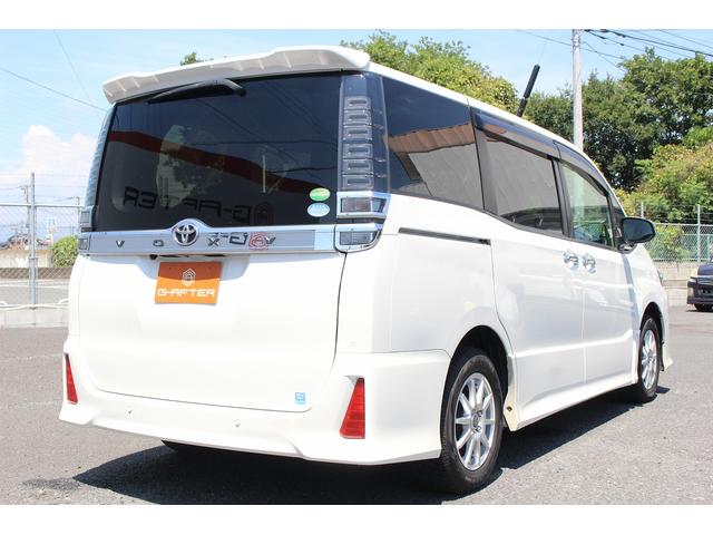ヴォクシー ＺＳ　煌ＩＩ　走行９．６万ｋｍ１０型ナビ後席モニター両側７人乗（25枚目）