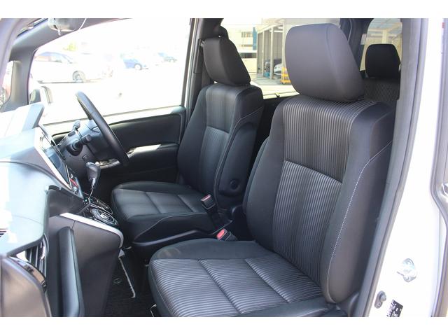 ヴォクシー ＺＳ　煌ＩＩ　走行９．６万ｋｍ１０型ナビ後席モニター両側７人乗（40枚目）