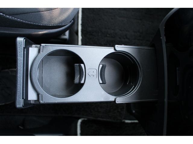 ヴォクシー ＺＳ　煌ＩＩ　走行９．６万ｋｍ１０型ナビ後席モニター両側７人乗（49枚目）