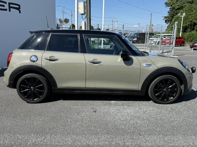 MINI クーパーS ユーザー買取車 ユニオンジャックテール メーカーナビ バックカメラ アダプティブクルーズコントロール LEDヘッドライト(8枚目)