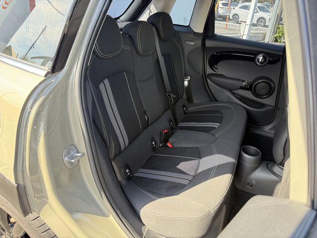 MINI クーパーS ユーザー買取車 ユニオンジャックテール メーカーナビ バックカメラ アダプティブクルーズコントロール LEDヘッドライト(15枚目)