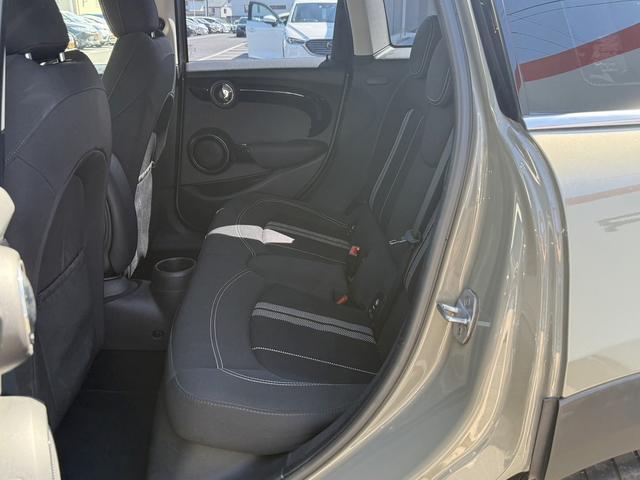 MINI クーパーS ユーザー買取車 ユニオンジャックテール メーカーナビ バックカメラ アダプティブクルーズコントロール LEDヘッドライト(43枚目)