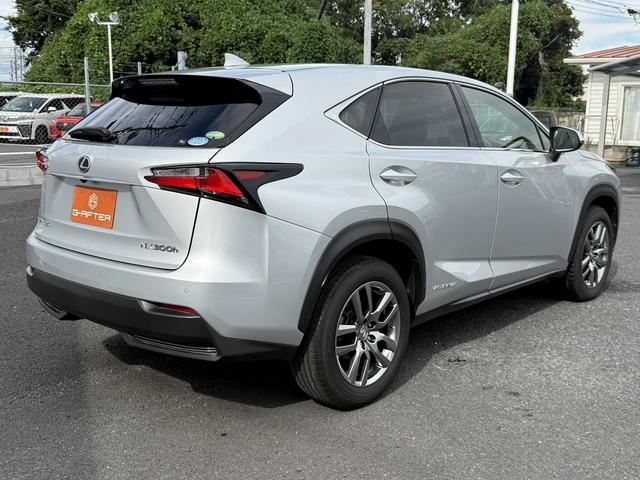 ＮＸ ＮＸ３００ｈ　バージョンＬ　純正ナビ／アラウンドビューモニター／フルレザーシート／クルコン／衝突軽減／ＥＴＣ／ＬＥＤ／（6枚目）