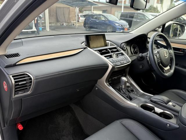 ＮＸ ＮＸ３００ｈ　バージョンＬ　純正ナビ／アラウンドビューモニター／フルレザーシート／クルコン／衝突軽減／ＥＴＣ／ＬＥＤ／（34枚目）