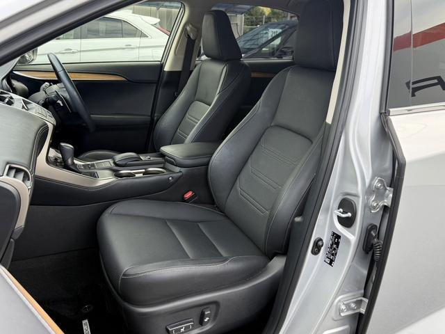 ＮＸ ＮＸ３００ｈ　バージョンＬ　純正ナビ／アラウンドビューモニター／フルレザーシート／クルコン／衝突軽減／ＥＴＣ／ＬＥＤ／（35枚目）