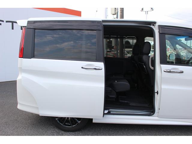 ステップワゴン モデューロＸ　ホンダセンシング　メーカー１０型ナビ／全周囲カメラ／両側電動スライドドア／衝突栄元ブレーキ／地デジ／パーキングアシスト／ＬＥＤヘッドライト／純正１７インチＡＷ／ＥＴＣ／アイドリングストップ／スマートキー（25枚目）