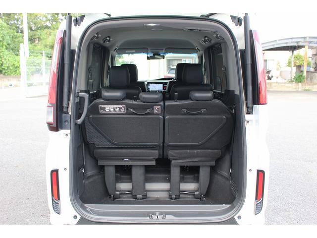ステップワゴン モデューロＸ　ホンダセンシング　メーカー１０型ナビ／全周囲カメラ／両側電動スライドドア／衝突栄元ブレーキ／地デジ／パーキングアシスト／ＬＥＤヘッドライト／純正１７インチＡＷ／ＥＴＣ／アイドリングストップ／スマートキー（28枚目）