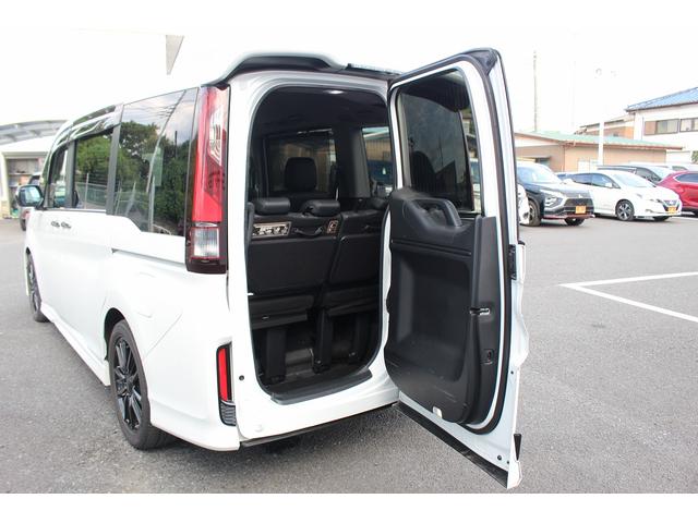ステップワゴン モデューロＸ　ホンダセンシング　メーカー１０型ナビ／全周囲カメラ／両側電動スライドドア／衝突栄元ブレーキ／地デジ／パーキングアシスト／ＬＥＤヘッドライト／純正１７インチＡＷ／ＥＴＣ／アイドリングストップ／スマートキー（29枚目）