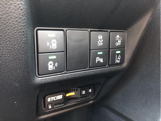 ステップワゴンスパーダ ｅ：ＨＥＶスパーダ　Ｇ・ＥＸ　ホンダセンシング　純正９型ナビ／両側電動スライドドア／地デジ／バックカメラ／衝突軽減ブレーキ／ＥＴＣ２．０／シートヒーター／ハーフレザー／クルーズコントロール／ＬＥＤヘッドライト／Ｂｌｕｔｏｏｔｈ接続可能（6枚目）