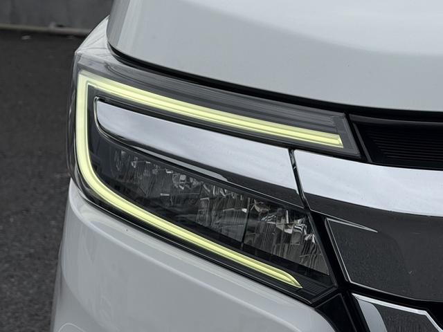 ステップワゴンスパーダ ｅ：ＨＥＶスパーダ　Ｇ・ＥＸ　ホンダセンシング　純正９型ナビ／両側電動スライドドア／地デジ／バックカメラ／衝突軽減ブレーキ／ＥＴＣ２．０／シートヒーター／ハーフレザー／クルーズコントロール／ＬＥＤヘッドライト／Ｂｌｕｔｏｏｔｈ接続可能（12枚目）