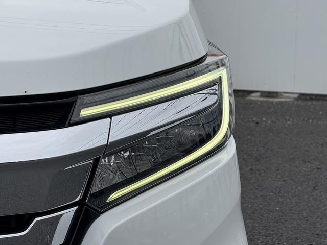 ステップワゴンスパーダ ｅ：ＨＥＶスパーダ　Ｇ・ＥＸ　ホンダセンシング　純正９型ナビ／両側電動スライドドア／地デジ／バックカメラ／衝突軽減ブレーキ／ＥＴＣ２．０／シートヒーター／ハーフレザー／クルーズコントロール／ＬＥＤヘッドライト／Ｂｌｕｔｏｏｔｈ接続可能（14枚目）