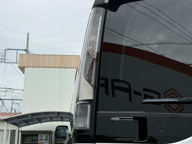 ステップワゴンスパーダ ｅ：ＨＥＶスパーダ　Ｇ・ＥＸ　ホンダセンシング　純正９型ナビ／両側電動スライドドア／地デジ／バックカメラ／衝突軽減ブレーキ／ＥＴＣ２．０／シートヒーター／ハーフレザー／クルーズコントロール／ＬＥＤヘッドライト／Ｂｌｕｔｏｏｔｈ接続可能（16枚目）