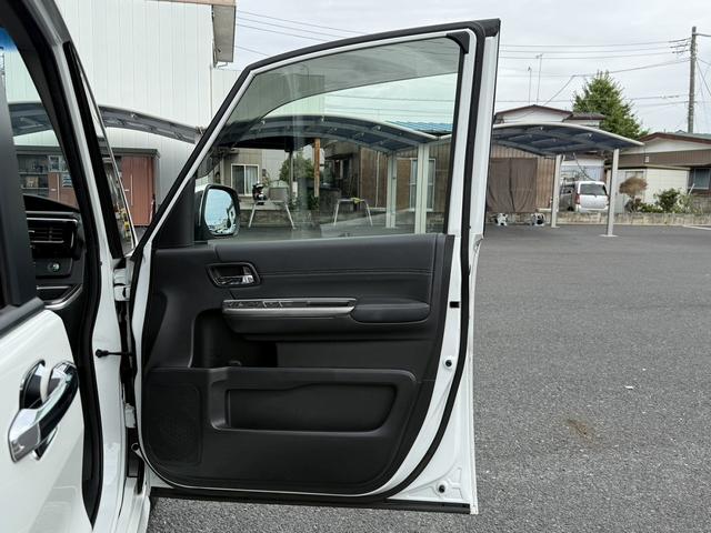 ステップワゴンスパーダ ｅ：ＨＥＶスパーダ　Ｇ・ＥＸ　ホンダセンシング　純正９型ナビ／両側電動スライドドア／地デジ／バックカメラ／衝突軽減ブレーキ／ＥＴＣ２．０／シートヒーター／ハーフレザー／クルーズコントロール／ＬＥＤヘッドライト／Ｂｌｕｔｏｏｔｈ接続可能（23枚目）