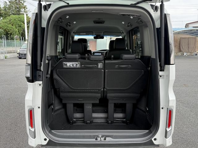 ステップワゴンスパーダ ｅ：ＨＥＶスパーダ　Ｇ・ＥＸ　ホンダセンシング　純正９型ナビ／両側電動スライドドア／地デジ／バックカメラ／衝突軽減ブレーキ／ＥＴＣ２．０／シートヒーター／ハーフレザー／クルーズコントロール／ＬＥＤヘッドライト／Ｂｌｕｔｏｏｔｈ接続可能（27枚目）