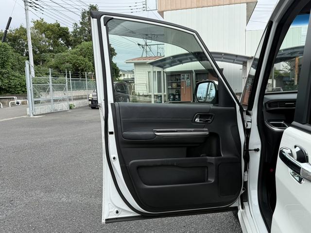 ステップワゴンスパーダ ｅ：ＨＥＶスパーダ　Ｇ・ＥＸ　ホンダセンシング　純正９型ナビ／両側電動スライドドア／地デジ／バックカメラ／衝突軽減ブレーキ／ＥＴＣ２．０／シートヒーター／ハーフレザー／クルーズコントロール／ＬＥＤヘッドライト／Ｂｌｕｔｏｏｔｈ接続可能（29枚目）