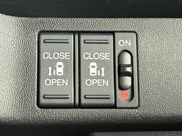 ステップワゴンスパーダ ｅ：ＨＥＶスパーダ　Ｇ・ＥＸ　ホンダセンシング　純正９型ナビ／両側電動スライドドア／地デジ／バックカメラ／衝突軽減ブレーキ／ＥＴＣ２．０／シートヒーター／ハーフレザー／クルーズコントロール／ＬＥＤヘッドライト／Ｂｌｕｔｏｏｔｈ接続可能（56枚目）