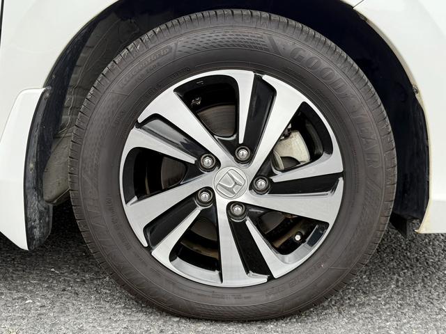 フリード＋ハイブリッド ハイブリッドＥＸ　令和１年登録／Ｓ・Ｃパッケージ／純正ナビ／地デジ／バックカメラ／両側電動スライドドア／衝突軽減ブレーキ／クルーズコントロール／ＥＴＣ／純正１５インチＡＷ／ＬＥＤヘッド／スマートキー／プッシュスタート／（24枚目）