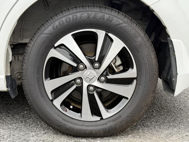 フリード＋ハイブリッド ハイブリッドＥＸ　令和１年登録／Ｓ・Ｃパッケージ／純正ナビ／地デジ／バックカメラ／両側電動スライドドア／衝突軽減ブレーキ／クルーズコントロール／ＥＴＣ／純正１５インチＡＷ／ＬＥＤヘッド／スマートキー／プッシュスタート／（26枚目）