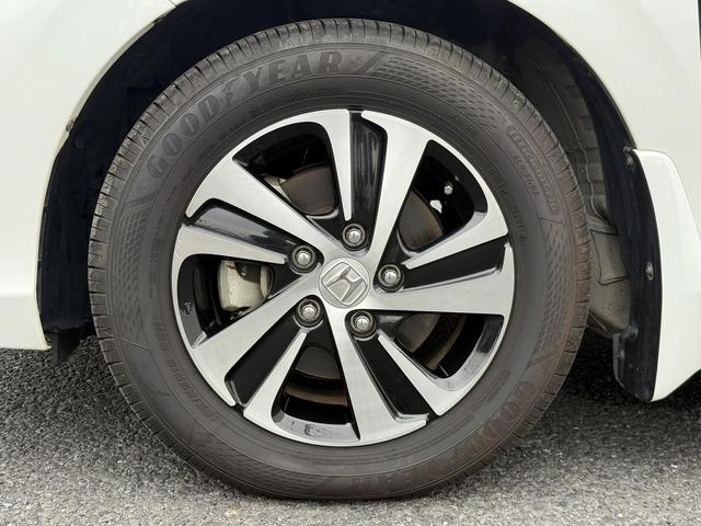 フリード＋ハイブリッド ハイブリッドＥＸ　令和１年登録／Ｓ・Ｃパッケージ／純正ナビ／地デジ／バックカメラ／両側電動スライドドア／衝突軽減ブレーキ／クルーズコントロール／ＥＴＣ／純正１５インチＡＷ／ＬＥＤヘッド／スマートキー／プッシュスタート／（27枚目）