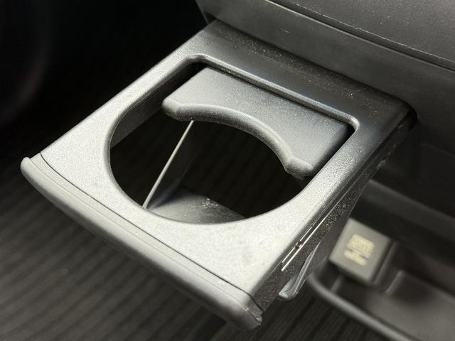 フリード＋ハイブリッド ハイブリッドＥＸ　令和１年登録／Ｓ・Ｃパッケージ／純正ナビ／地デジ／バックカメラ／両側電動スライドドア／衝突軽減ブレーキ／クルーズコントロール／ＥＴＣ／純正１５インチＡＷ／ＬＥＤヘッド／スマートキー／プッシュスタート／（65枚目）