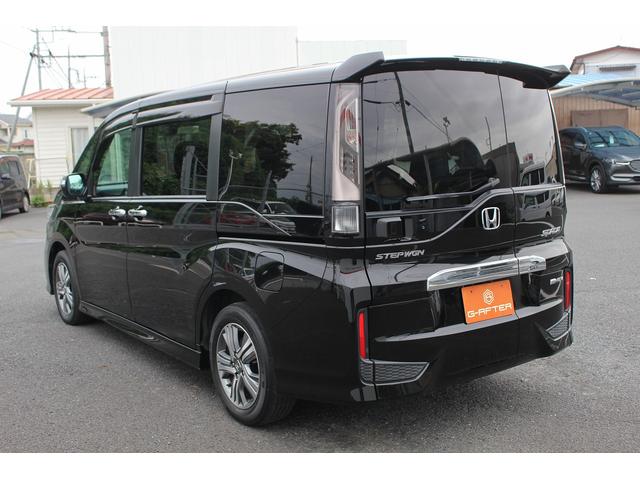 ステップワゴンスパーダ ｅ：ＨＥＶスパーダ　Ｇ　ホンダセンシング　ＭＯＰ１０型ナビ／両側電動スライドドア／衝突軽減ブレーキ／地デジ／バックカメラ／ＥＴＣ２．０／ＬＥＤ／純正１６インチアルミホイール／プッシュスタート／スマートキー／（13枚目）