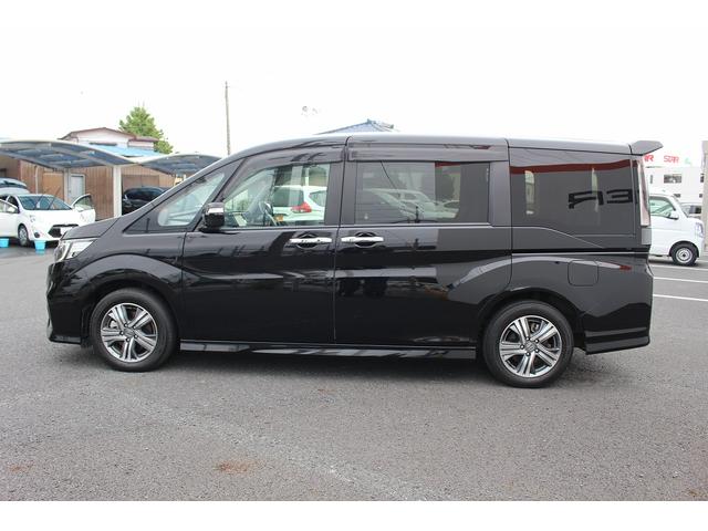 ステップワゴンスパーダ ｅ：ＨＥＶスパーダ　Ｇ　ホンダセンシング　ＭＯＰ１０型ナビ／両側電動スライドドア／衝突軽減ブレーキ／地デジ／バックカメラ／ＥＴＣ２．０／ＬＥＤ／純正１６インチアルミホイール／プッシュスタート／スマートキー／（14枚目）