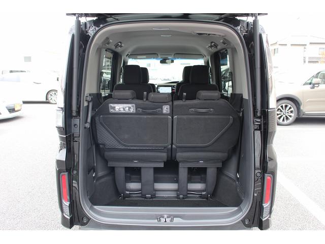 ステップワゴンスパーダ ｅ：ＨＥＶスパーダ　Ｇ　ホンダセンシング　ＭＯＰ１０型ナビ／両側電動スライドドア／衝突軽減ブレーキ／地デジ／バックカメラ／ＥＴＣ２．０／ＬＥＤ／純正１６インチアルミホイール／プッシュスタート／スマートキー／（32枚目）
