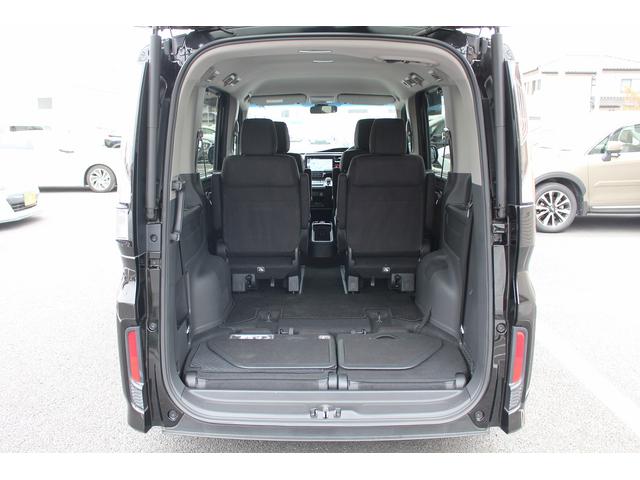 ステップワゴンスパーダ ｅ：ＨＥＶスパーダ　Ｇ　ホンダセンシング　ＭＯＰ１０型ナビ／両側電動スライドドア／衝突軽減ブレーキ／地デジ／バックカメラ／ＥＴＣ２．０／ＬＥＤ／純正１６インチアルミホイール／プッシュスタート／スマートキー／（33枚目）