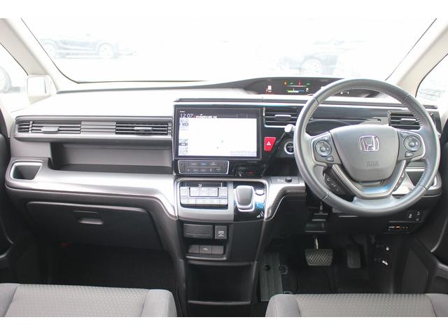 ステップワゴンスパーダ ｅ：ＨＥＶスパーダ　Ｇ　ホンダセンシング　ＭＯＰ１０型ナビ／両側電動スライドドア／衝突軽減ブレーキ／地デジ／バックカメラ／ＥＴＣ２．０／ＬＥＤ／純正１６インチアルミホイール／プッシュスタート／スマートキー／（48枚目）