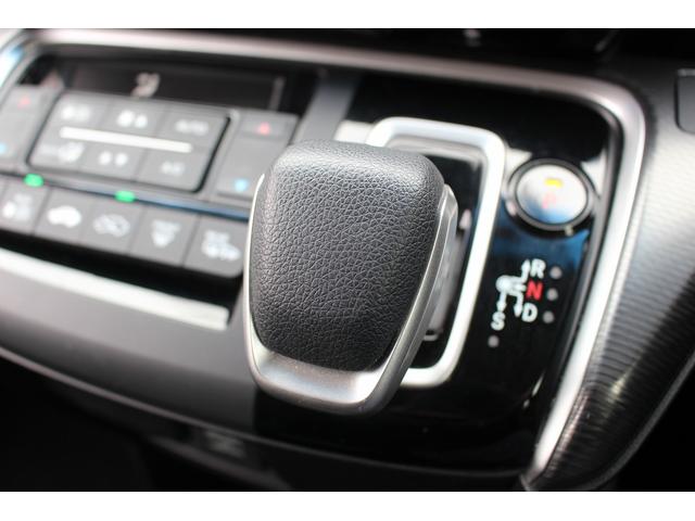 ステップワゴンスパーダ ｅ：ＨＥＶスパーダ　Ｇ　ホンダセンシング　ＭＯＰ１０型ナビ／両側電動スライドドア／衝突軽減ブレーキ／地デジ／バックカメラ／ＥＴＣ２．０／ＬＥＤ／純正１６インチアルミホイール／プッシュスタート／スマートキー／（66枚目）