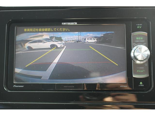 プリウス Ａツーリングセレクション　黒革シート　ナビ　地デジ　バックカメラ　シートヒーター　寒冷地仕様　ＬＥＤヘッド　衝突軽減ブレーキ　アダプティブクルーズコントロール　インテリジェントクリアランスソナー　ブラインドスポットモニター（4枚目）