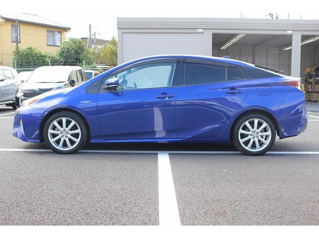 プリウス Ａツーリングセレクション　黒革シート　ナビ　地デジ　バックカメラ　シートヒーター　寒冷地仕様　ＬＥＤヘッド　衝突軽減ブレーキ　アダプティブクルーズコントロール　インテリジェントクリアランスソナー　ブラインドスポットモニター（11枚目）