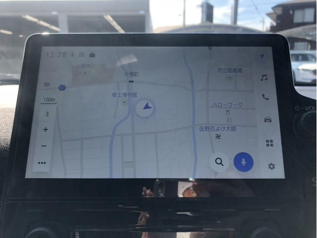 シエンタ ハイブリッドＺ　メーカー１０．５型ナビ／両側電動スライドドア／衝突軽減ブレーキ／地デジ／バックカメラ／レーダークルーズコントロール／ステアリングヒーター／ＥＴＣ／ＬＥＤヘッドライト／シートヒーター／スマートキー／（3枚目）