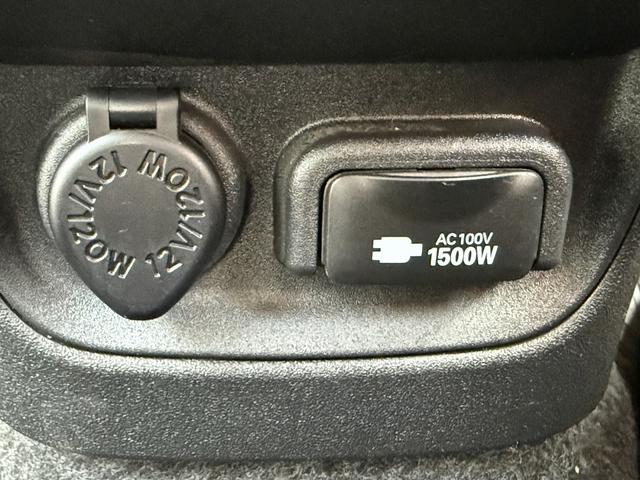 シエンタ ハイブリッドＺ　７人乗り／メーカー１０．５型ナビ／両側電動スライドドア／衝突軽減ブレーキ／地デジ／バックカメラ／レーダークルーズコントロール／ステアリングヒーター／ＥＴＣ／ＬＥＤヘッドライト／シートヒーター（62枚目）