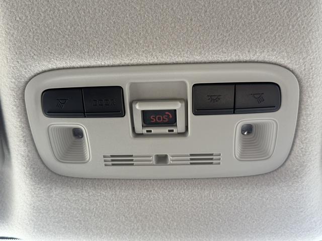 シエンタ ハイブリッドＺ　７人乗り／メーカー１０．５型ナビ／両側電動スライドドア／衝突軽減ブレーキ／地デジ／バックカメラ／レーダークルーズコントロール／ステアリングヒーター／ＥＴＣ／ＬＥＤヘッドライト／シートヒーター（69枚目）