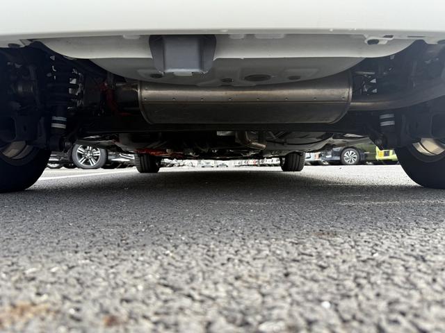 シエンタ ハイブリッドＺ　７人乗り／メーカー１０．５型ナビ／両側電動スライドドア／衝突軽減ブレーキ／地デジ／バックカメラ／レーダークルーズコントロール／ステアリングヒーター／ＥＴＣ／ＬＥＤヘッドライト／シートヒーター（74枚目）